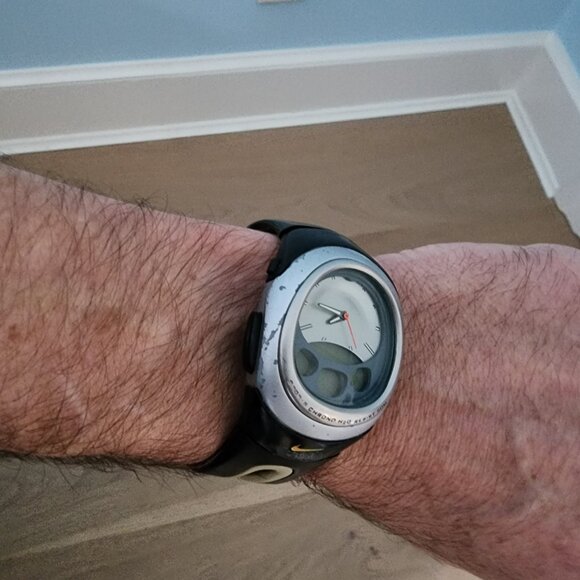 Men's Vintage 90s Nike Triax Watch - Picture 6 of 14